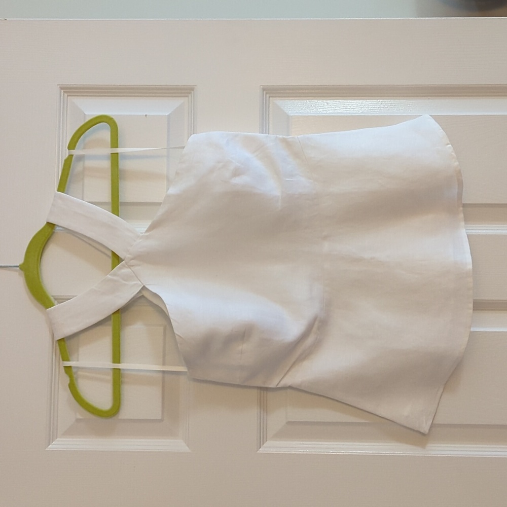 Ann Taylor spring/summer white top. 100% cotton.